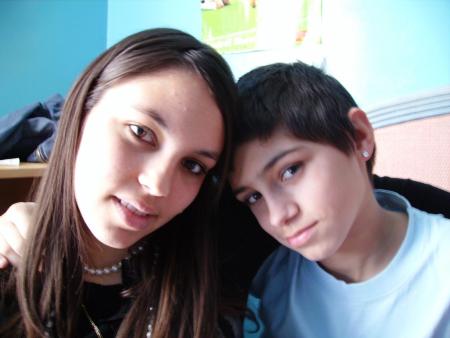 moi et ma soeur !!!!!!!